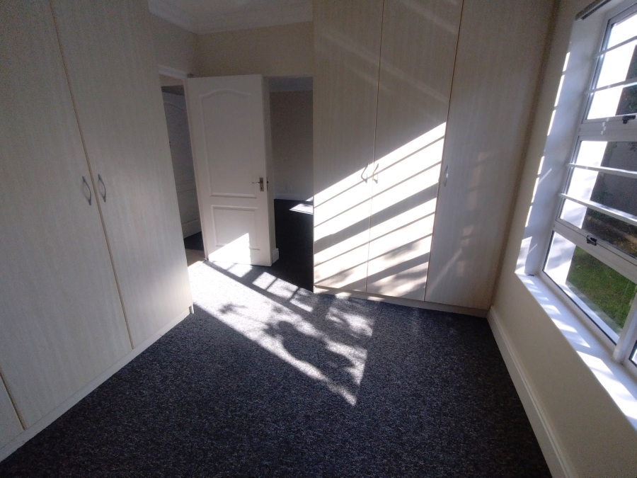 5 Bedroom Property for Sale in Wavecrest Eastern Cape